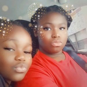 Meet your Posher, Sanai